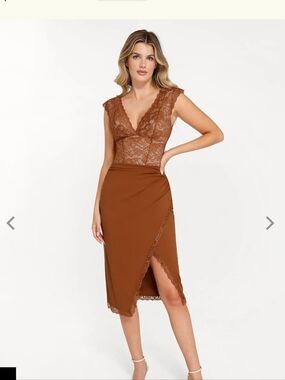 Shapewear V-neck Sleeveless Sculpting Lace Bodysuit